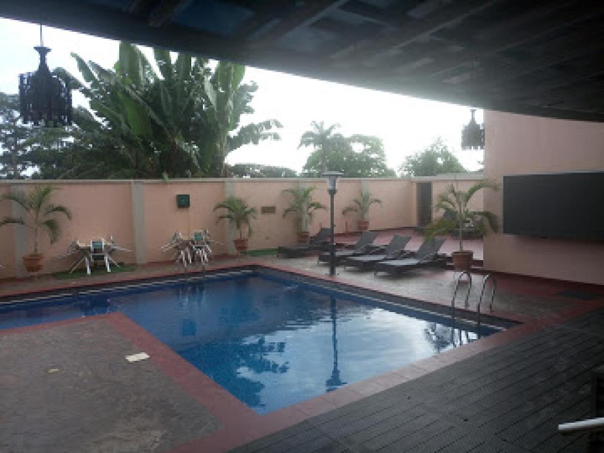Room In Lodge - Best Western Plus-อิบาดัน ภายนอก รูปภาพ